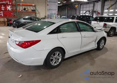 2013 Hyundai Sonata Gls z USA, uszkodzony, nr VIN 5NPEB4AC0DH801651